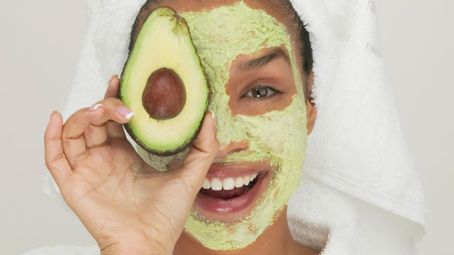 4 masques hydratants aux fruits pour traiter la peau sèche