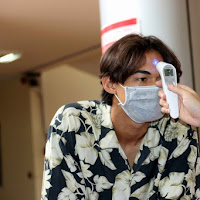 HLV Park cùng U22 Việt Nam kiểm tra y tế ngày hội quân