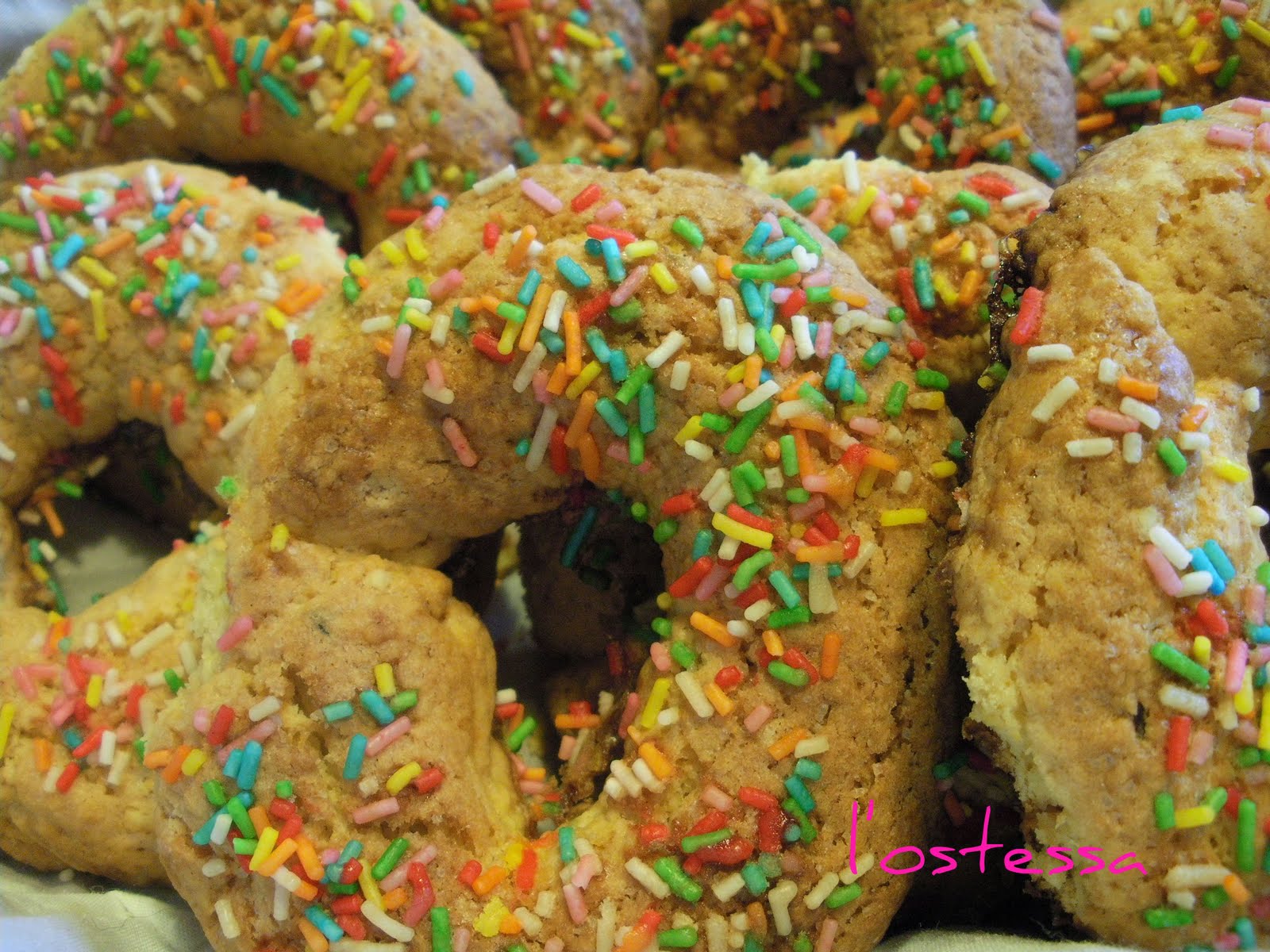 In Cucina con l'Ostessa biscotti siciliani pasquali (Viscotta cà liffia)