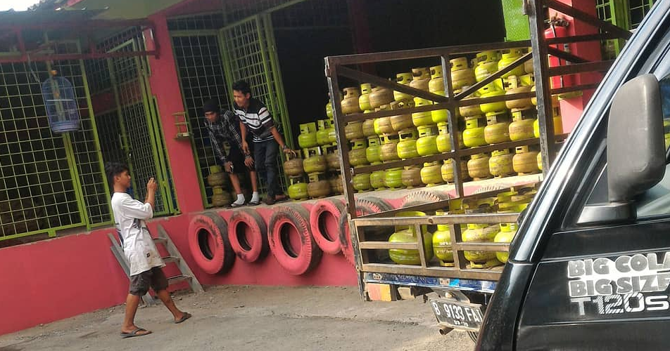 4 RESIKO dan Kelemahan usaha Gas Elpiji