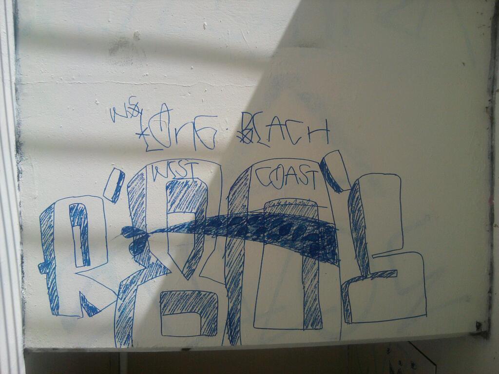 crip gangs graffiti rolling 80 crip ( long beach )