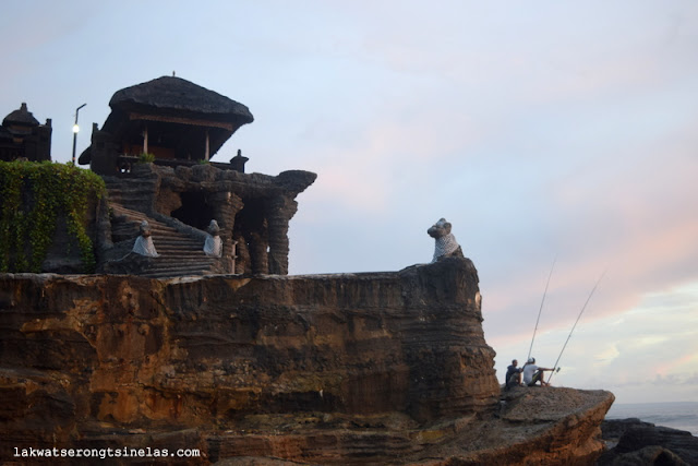 THE BEST VANTAGE FOR A BALINESE SUNSET EXPERIENCE