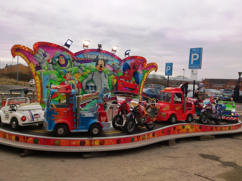 North East and Yorkshire Fun Fair Pics Castleford Castlefields Car