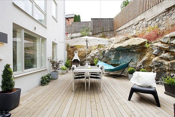 Hermoso apartamento de dos habitaciones con amplia terraza y una