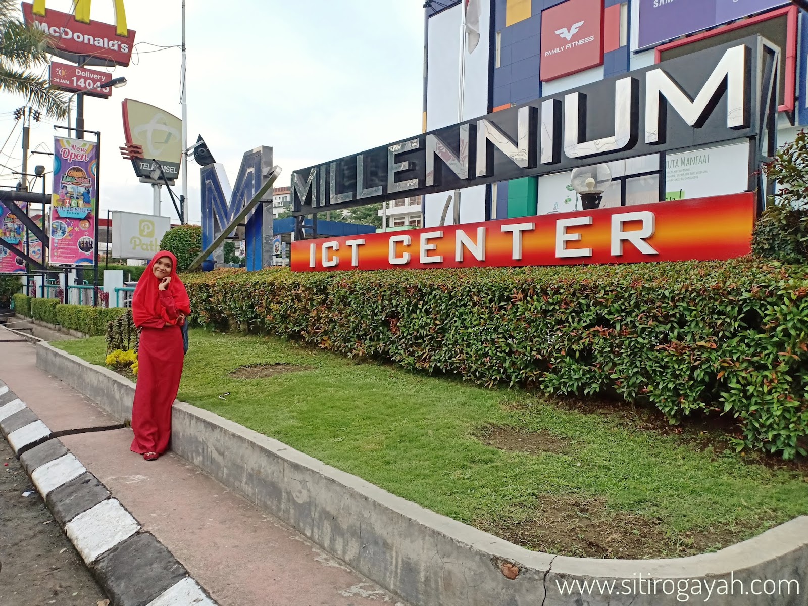 Beli Kebutuhan Digital Di Millennium Ict Medan Yuk Blog Siti Rogayah