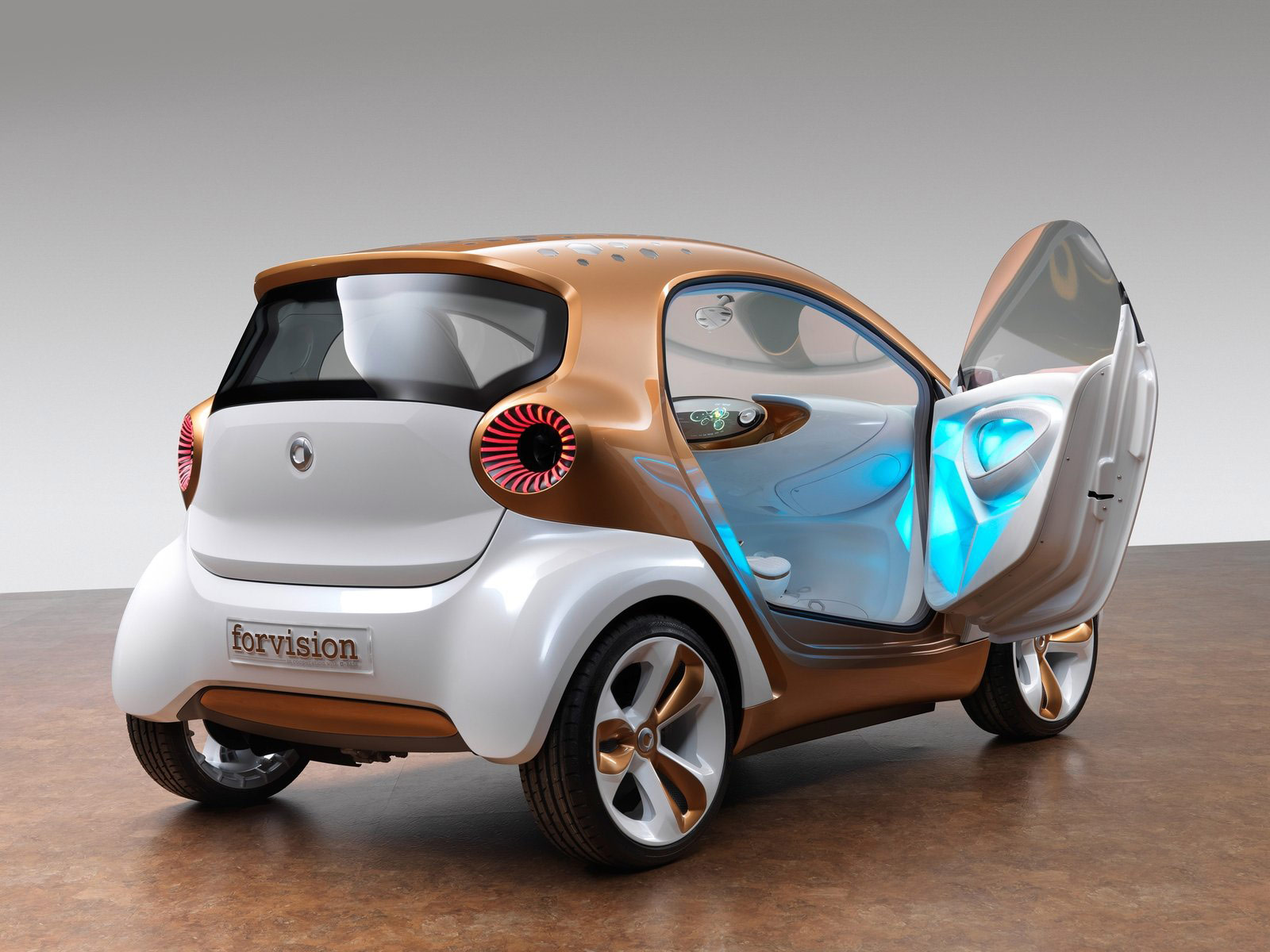 http://1.bp.blogspot.com/-LYoAicKVrsE/TmJ738B2AtI/AAAAAAAAAx8/AR3cmr-NrM8/s1600/smart_forvision_Concept_2011_car-desktop-wallpaper_4.jpg