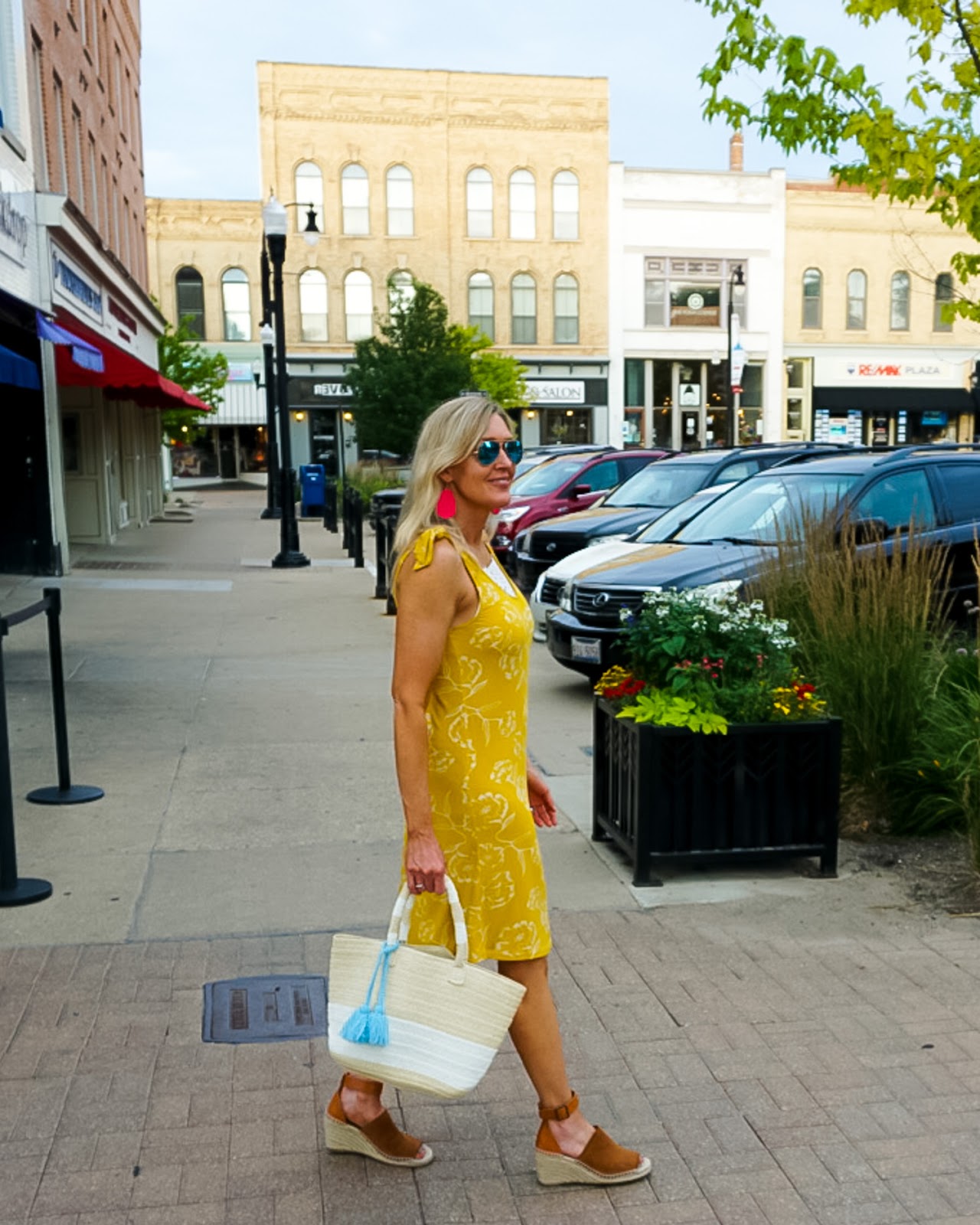 Agnes and Dora Cute Yellow Sundress