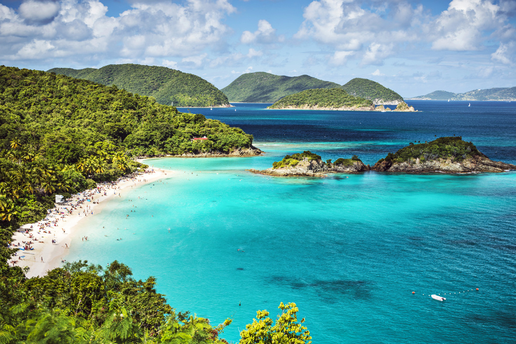 10 Best Honeymoon Islands in the World (with Photos)