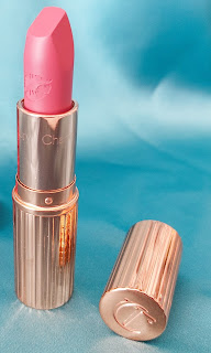 Review Charlotte Tilbury Secret Salma lipstick