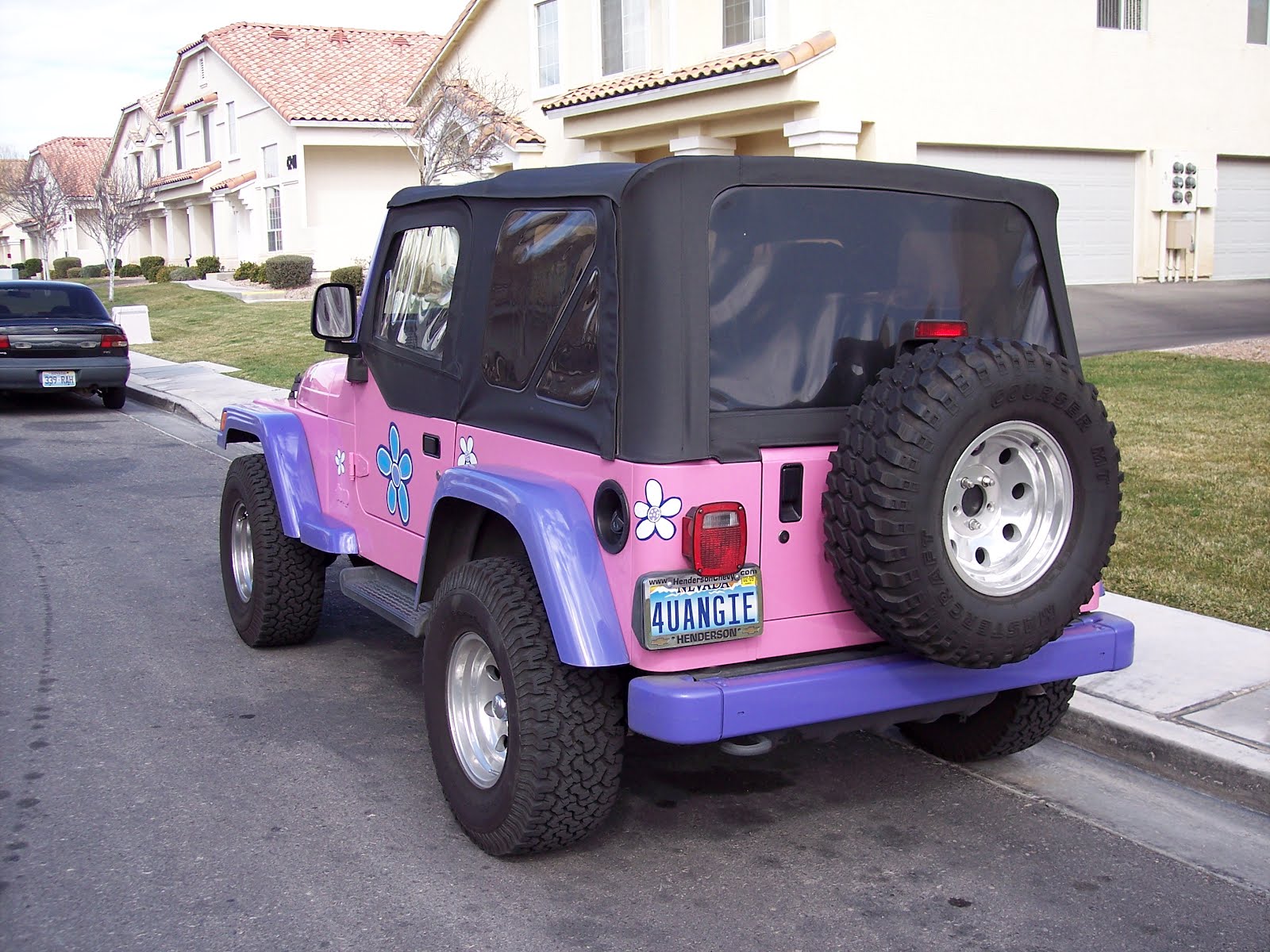 How to paint barbie jeep