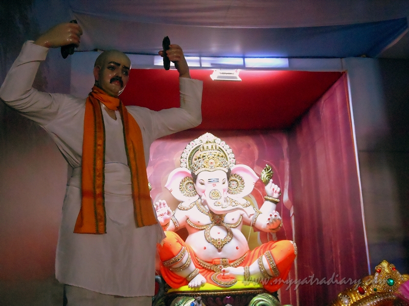 Lord Ganesha in a thematic pandal set in Pandarpur, Ganesh Chaturthi Pandal Hopping, Mumbai