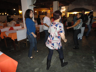 Maira e Elza Dançando