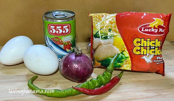 Labadoracay, Covid-19, Covid-19 relief packs, Covid-19 ECQ, Enhanced Community Quarantine, life, Filipino, Filipino family, budget meal, sardines, noodles, eggs, daily wage, Philippines, 50 pesos, dish, budget dish, sardines dish, Pinoy dish, Hong Kong, Bacolod City, fry, fried recipe, frittata, spicy sardine frittata, noodle frittata, family budget, Covid-19 pandemic, health, healthy meal, rice, ulam, budget ulam recipe, quarantine recipe, vegetables, dish extender, 555 Sardines, Lucky Me noodles, chicken noodles, family meals