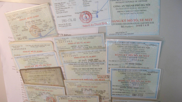 Hàng loạt nạn nhân của đường dây làm giấy tờ giả ở Quảng Ngãi