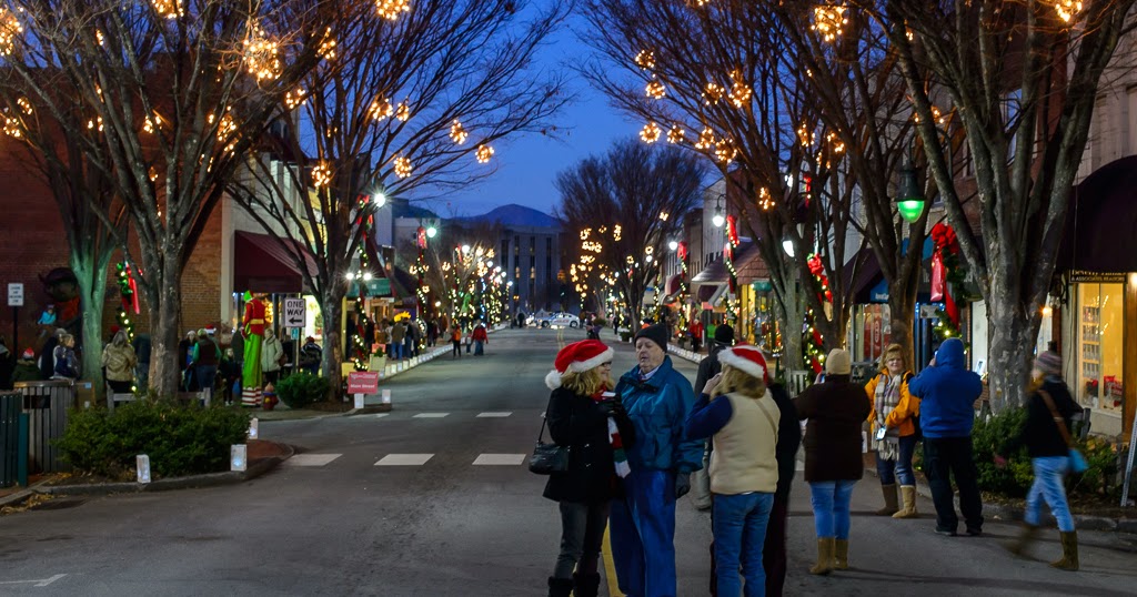 Waynesville A Night Before Christmas Bubba's Garage