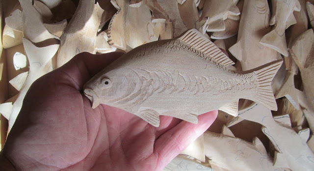 деревянная рыбка