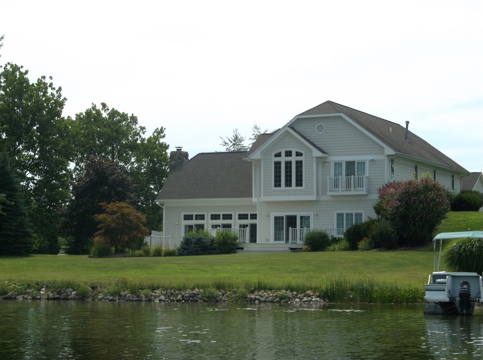 Pretty Lake in Northeast Indiana Life at Pretty Lake