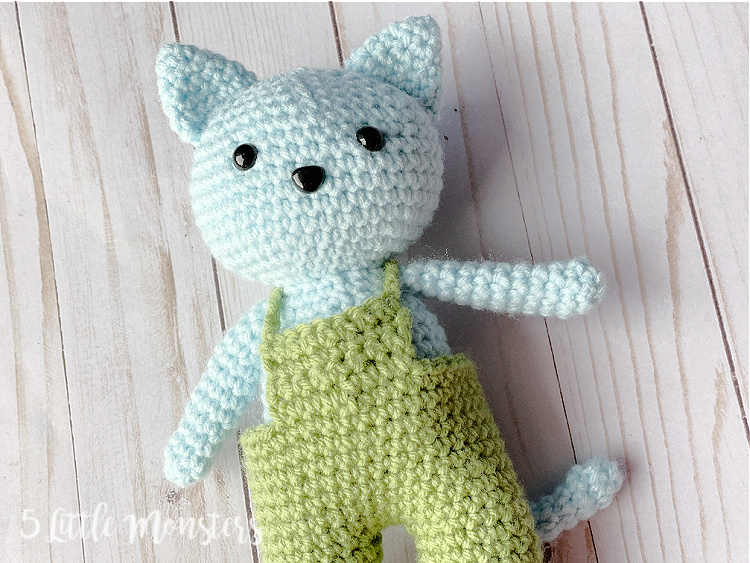 5 Little Monsters LongLegged Crocheted Cat
