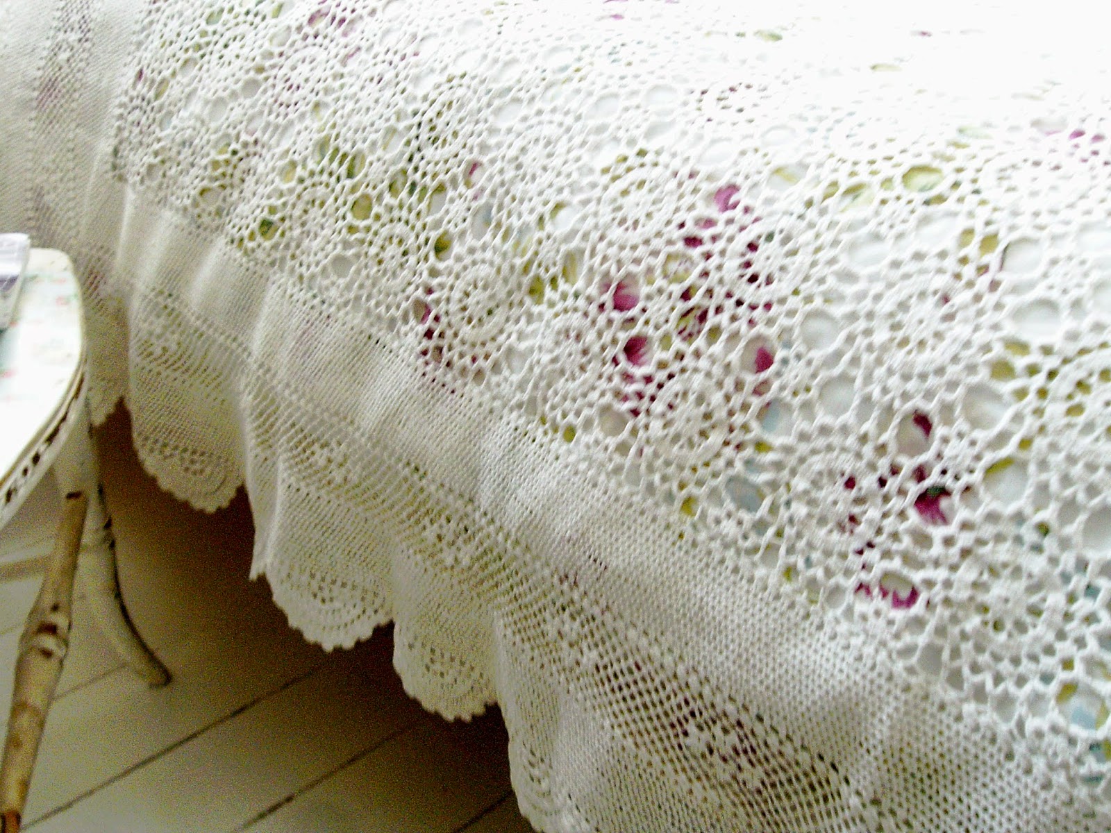 JiggleMaWiggle Victorian Crochet Bedspread