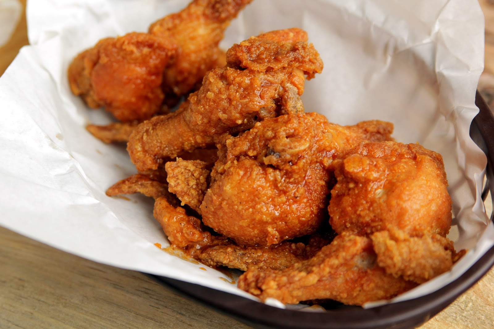 Buffalo Wings for P100 at Brooklyn’s New York Pizza Joyfully Yours