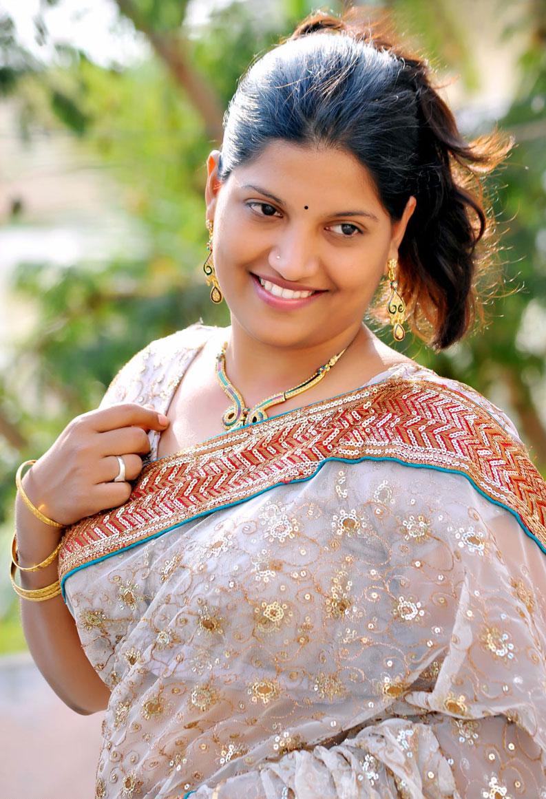 Hindi Sex Movie Telugu Heroine - Preethi Latest Telugu Actress Saree Pics Beautiful Indian Actress Cute  Photos Movie StillsSexiezPix Web Porn