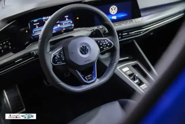 سيارة جولف R 2022 من الداخل - Volkswagen Golf R 2022 Volkswagen Golf R 2022