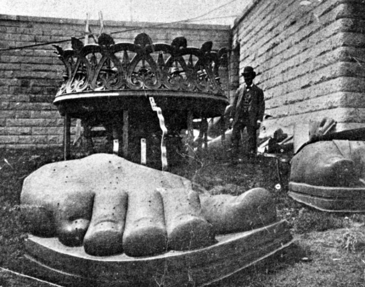 Unboxing the Statue of Liberty, New York City, 1885 ~ Vintage Everyday