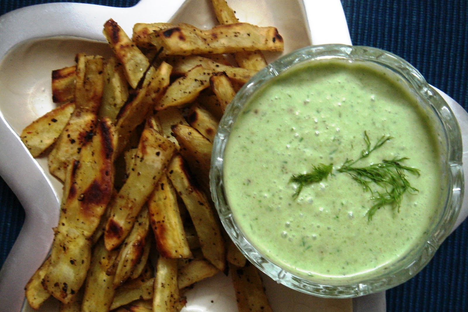 The Weekend Epicurean Yoghurt, Dill & Wasabi Dip with "The Descendants"