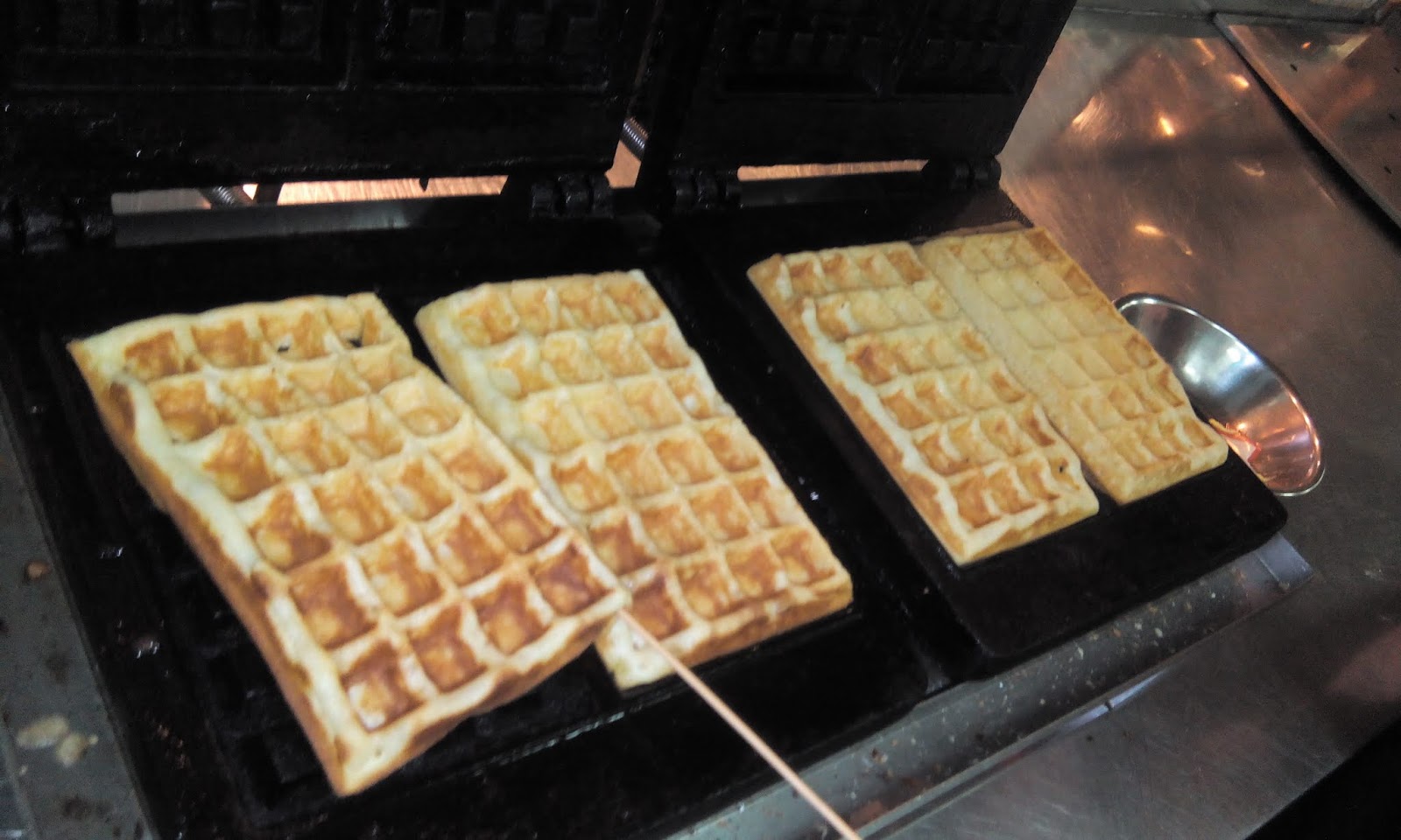 Life Begins at Forty ROLLER GRILL GED 10 Waffle Maker repair