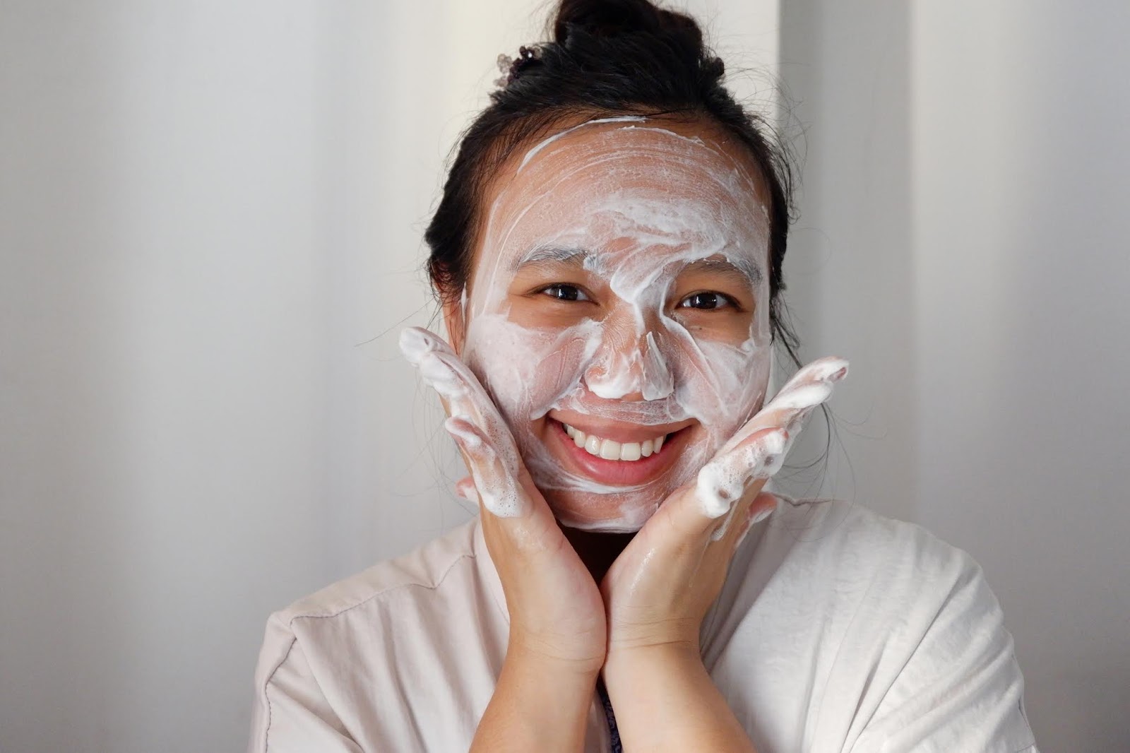 Sara Wanderlust [REVIEW] NULL Acne Block Face Wash Japan Premium