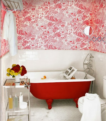 baño vintage en rojo