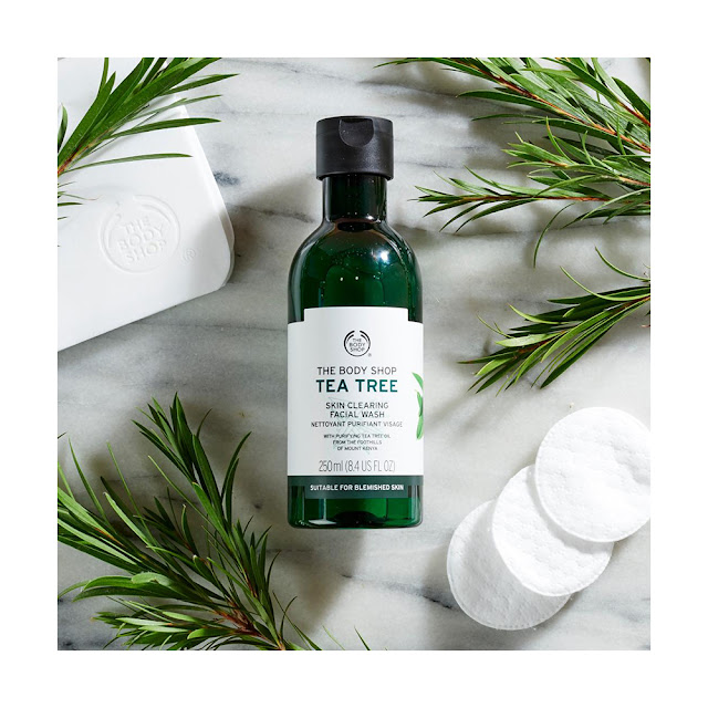 tri mun lung tham The Body Shop Tea Tree Skin Clearing Body Wash