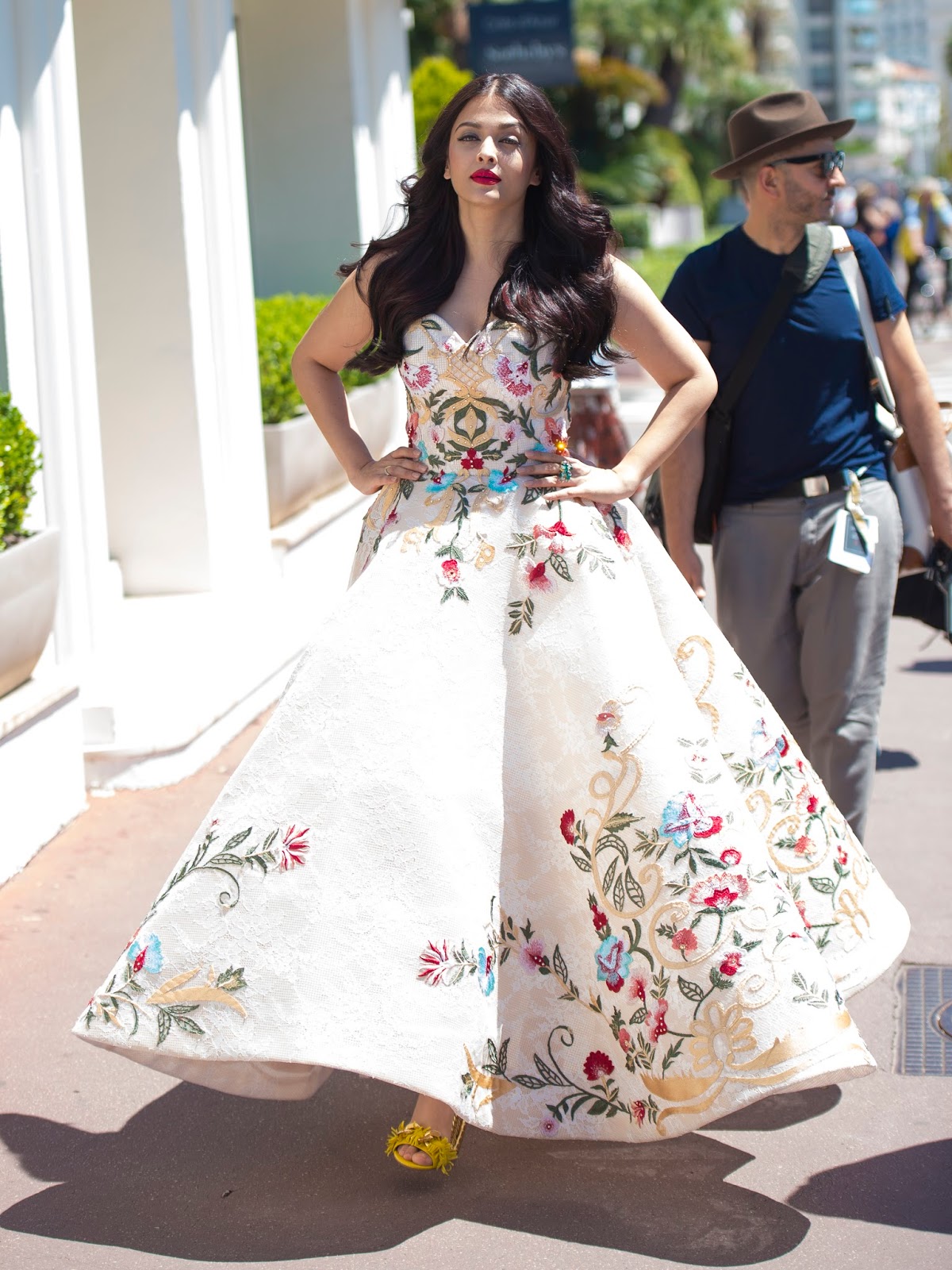 Aishwarya Rai Bachchan Looks Drop-dead Gorgeous In a White Mark Bumgarner Gown At The 70th Cannes Film 2017