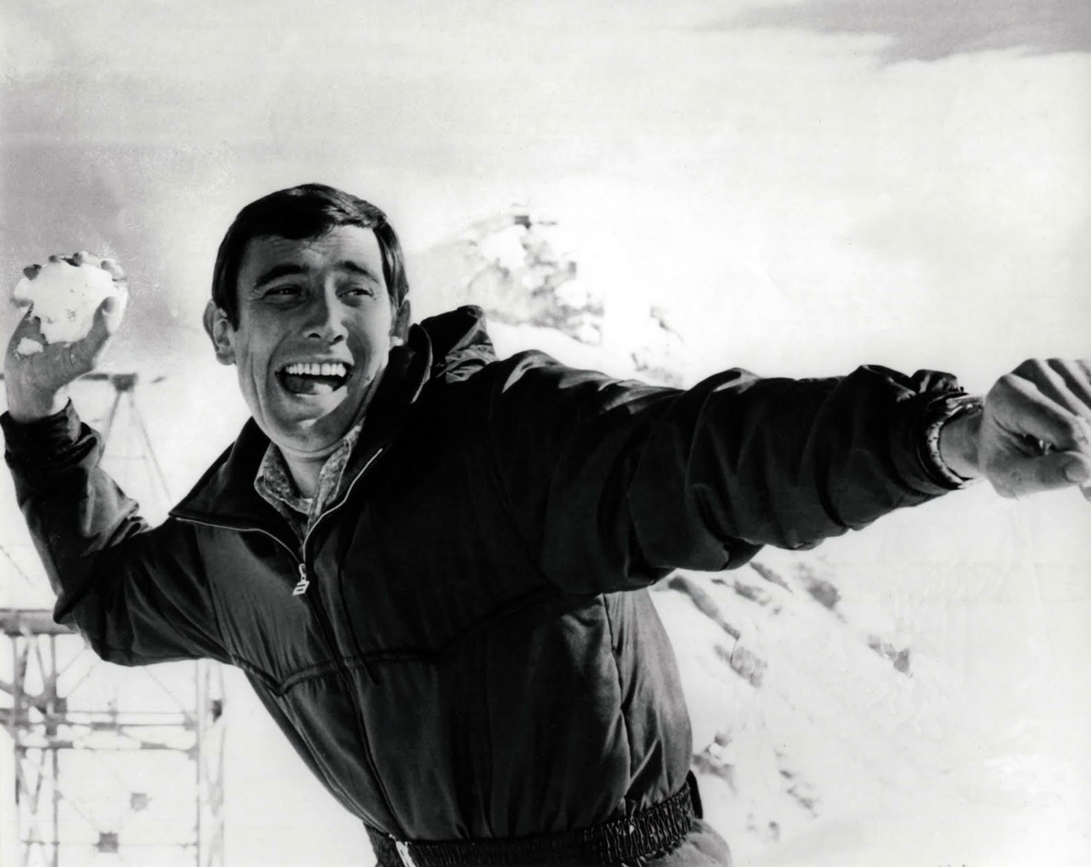 Goerge-Lazenby-Rolex-Daytona-James-Bond-Throwing-Snowball.jpg