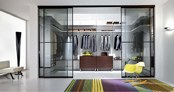 33 Closets Walk-In Excepcionales Para Acentuar Tus Colecciones de Moda.