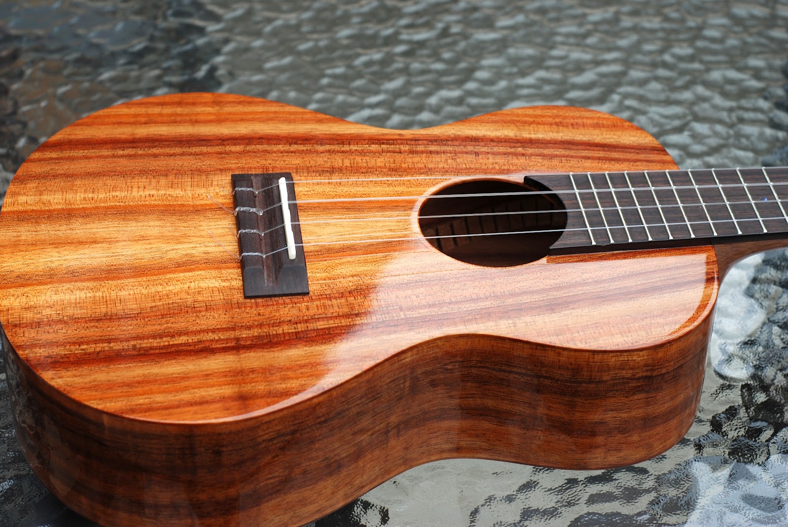 Big Island Koa Traditional Concert ukulele REVIEW