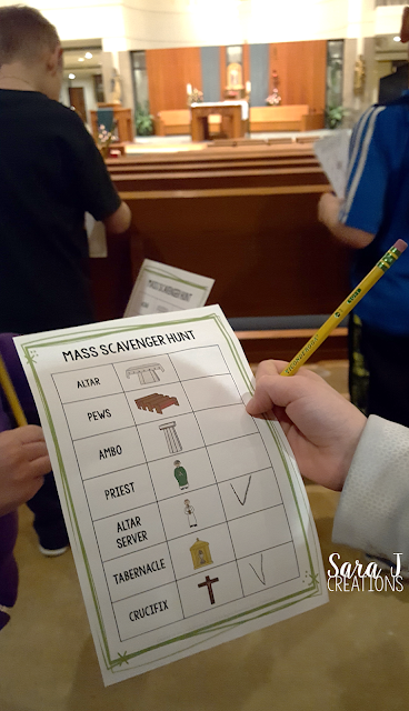 Free Catholic Mass Items Scavenger Hunts. The perfect way to teach students the names for items we use during Mass and engage them in what is happening on Sundays. #catholic #catholickids #sarajcreations #mass