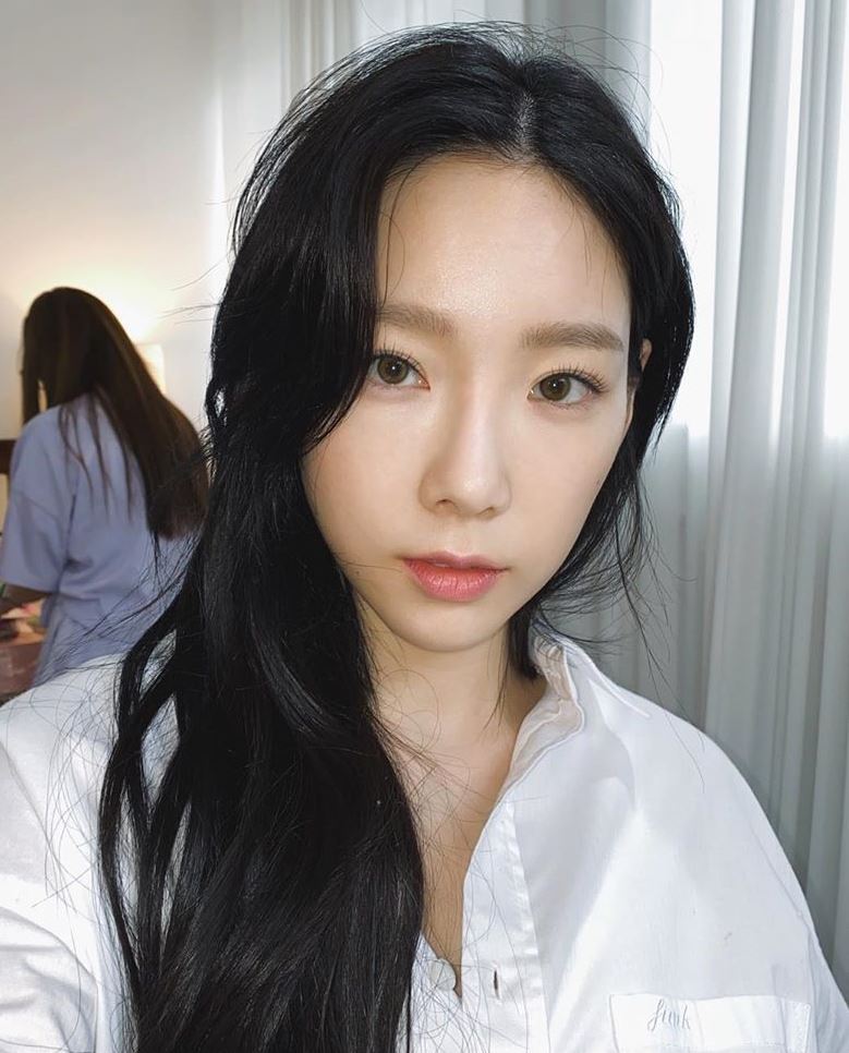 SNSD Taeyeon with black hair is all you need for today! - Wonderful ...