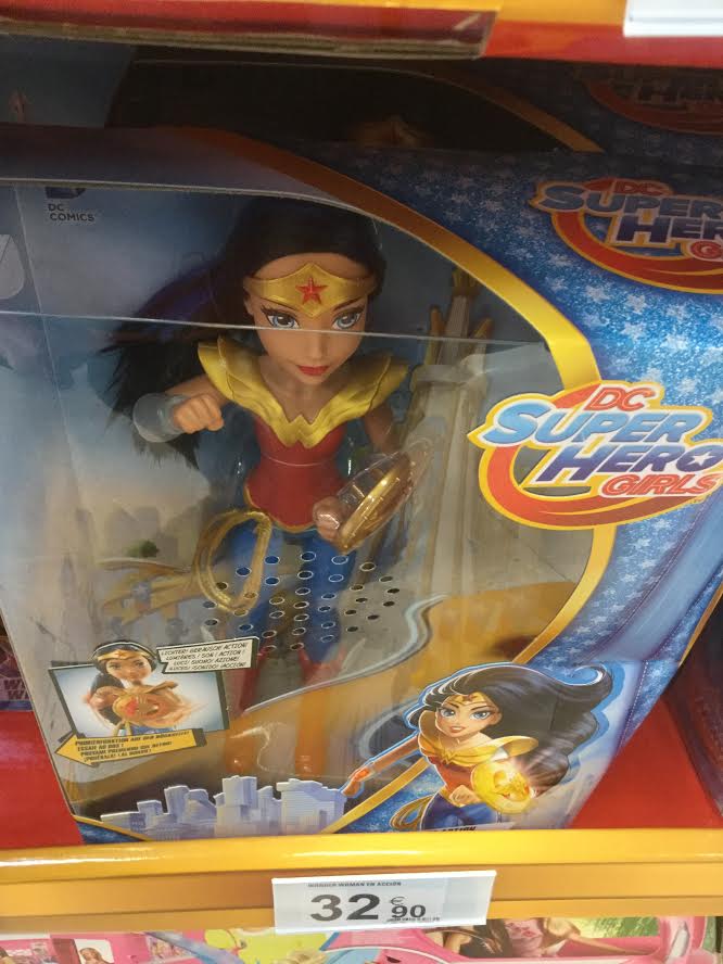 muñeca wonder woman carrefour
