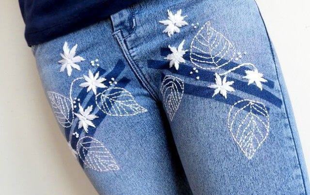 Mẫu thêu hoa trên quần jean đẹp - Hình 3