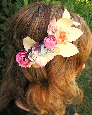 http://www.noknowsweddings.com/diy-wedding-accessories-vintage-floral-crown/