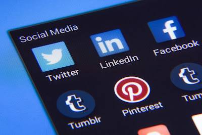 How to set a full profile picture or DP without cropping on WhatsApp or Facebook?