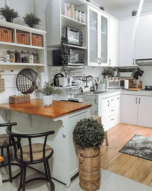 white kitchen design