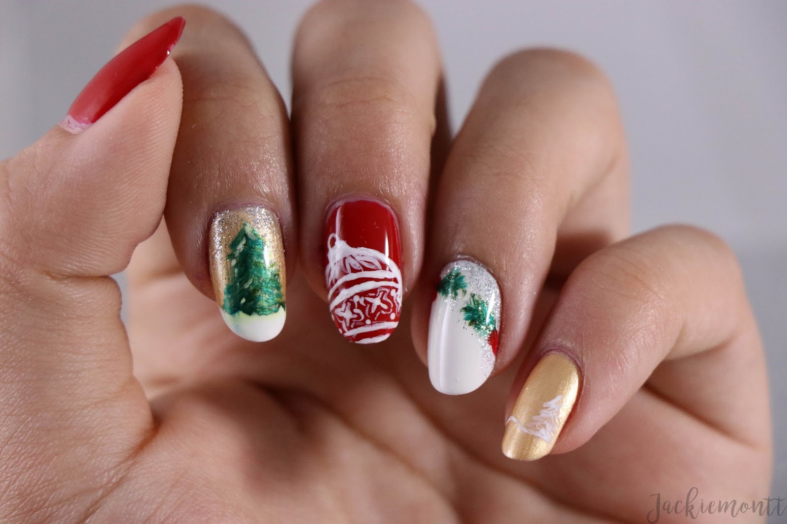 Neutral Holiday Nail Art Ideas - wide 3