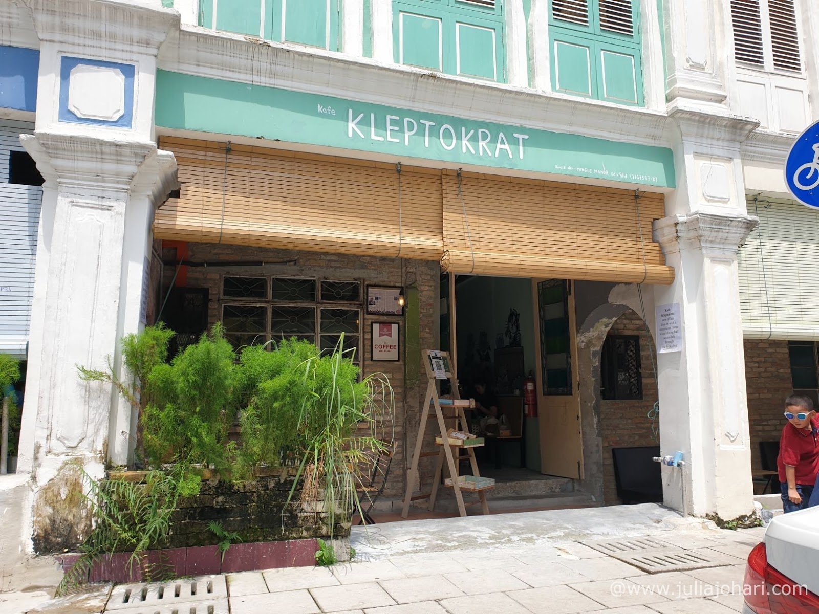 Cafe kleptokrat