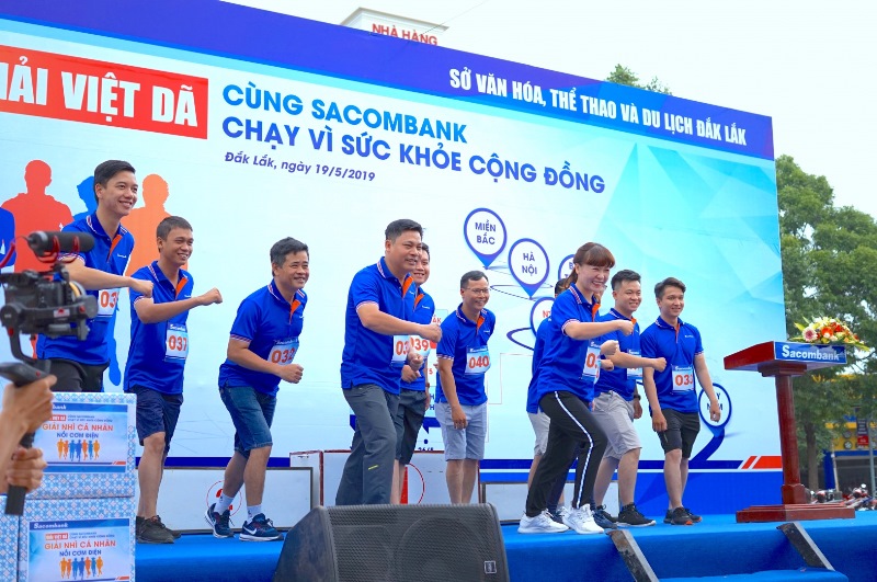 Mẫu áo thun sự kiện của Sacombank - Hình 1