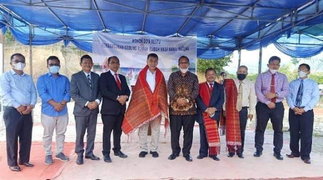 Bupati Natuna Menghadiri Peletakan Batu Pertama Pembangunan Gereja HKBP Ranai Bupati Natuna Menghadiri Peletakan Batu Pertama Pembangunan Gereja HKBP Ranai