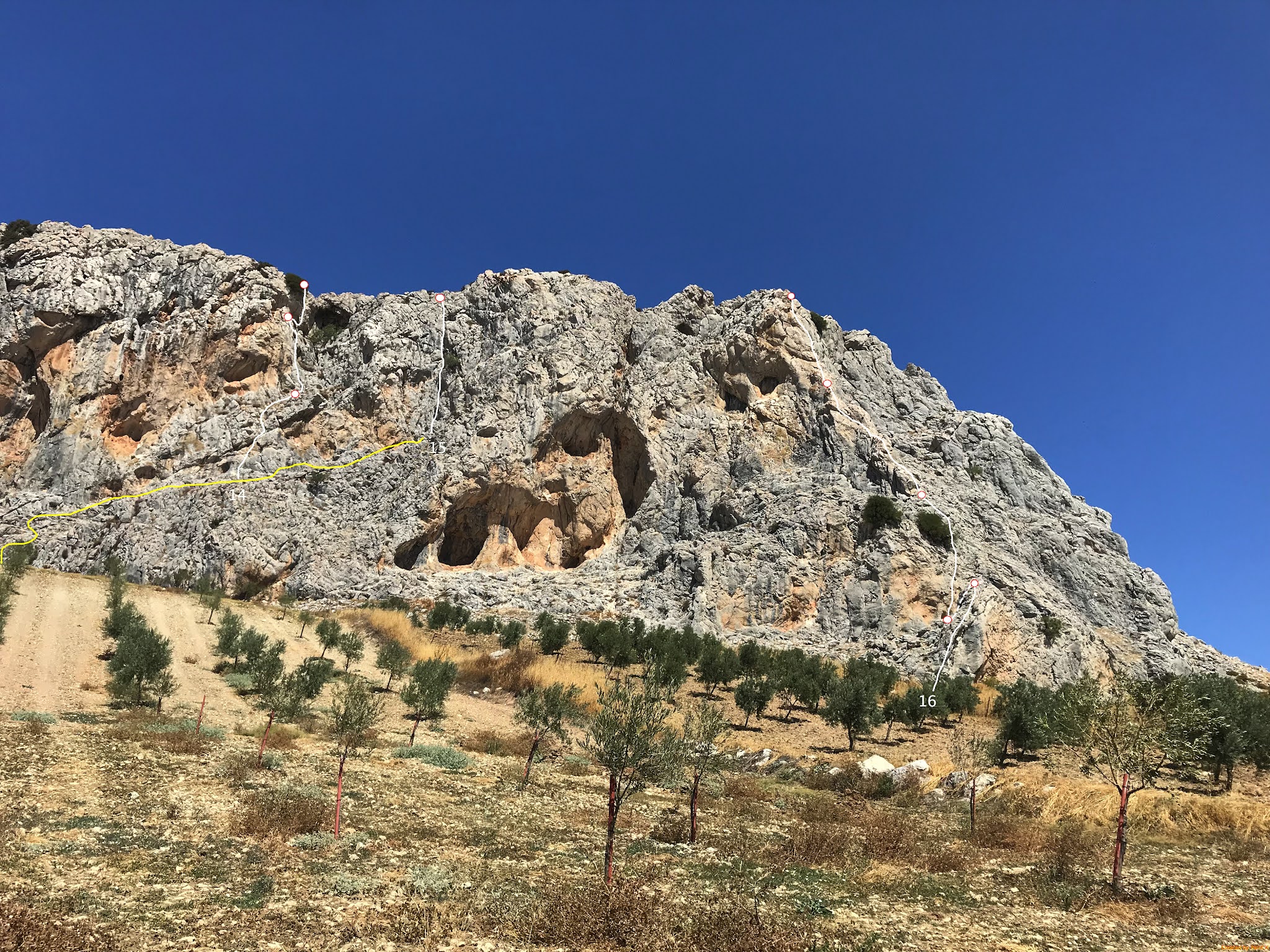 Foto de Sierra del Padrastro en Cañete la Real, Málaga