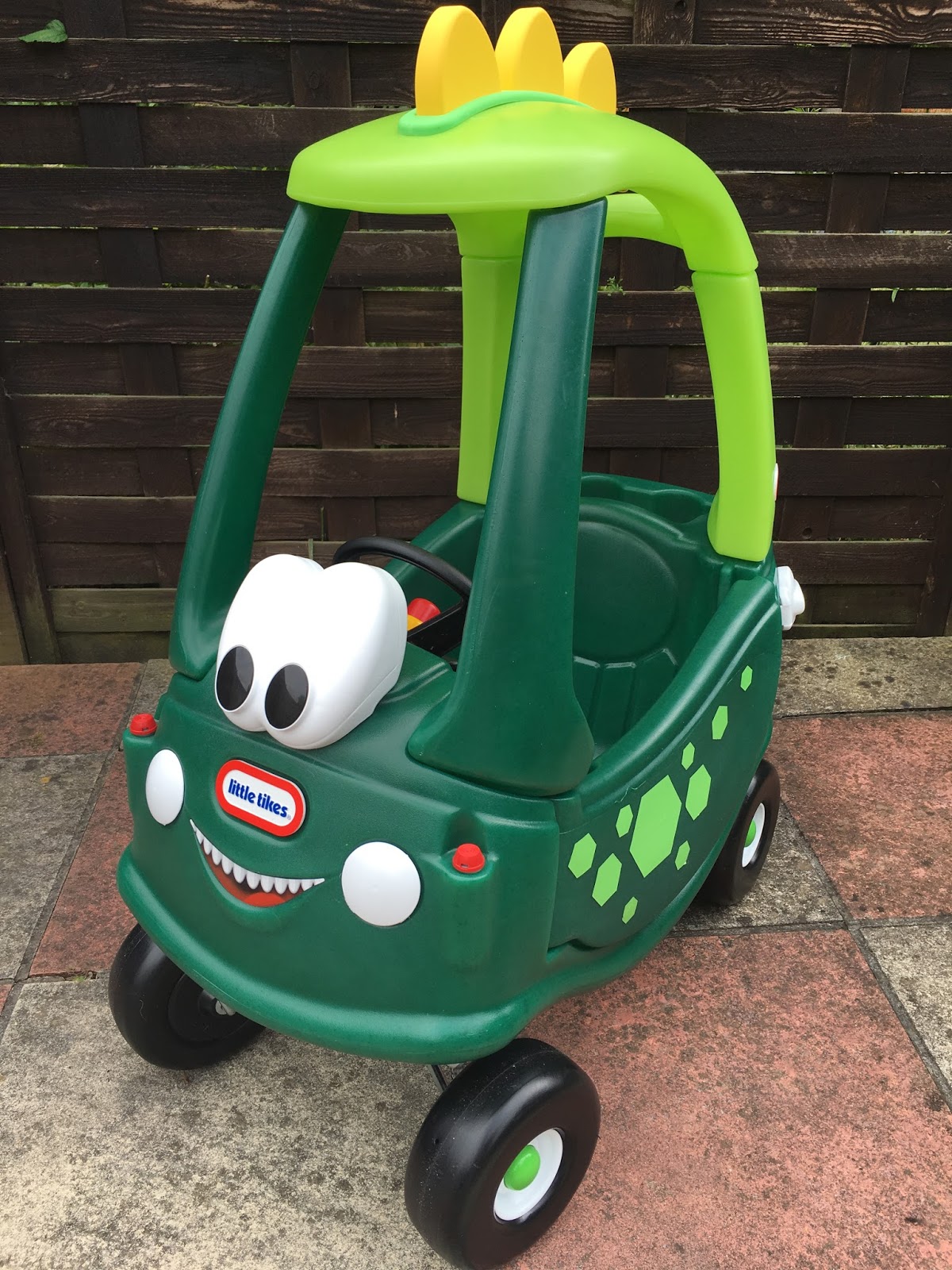 dinosaur cosy coupe