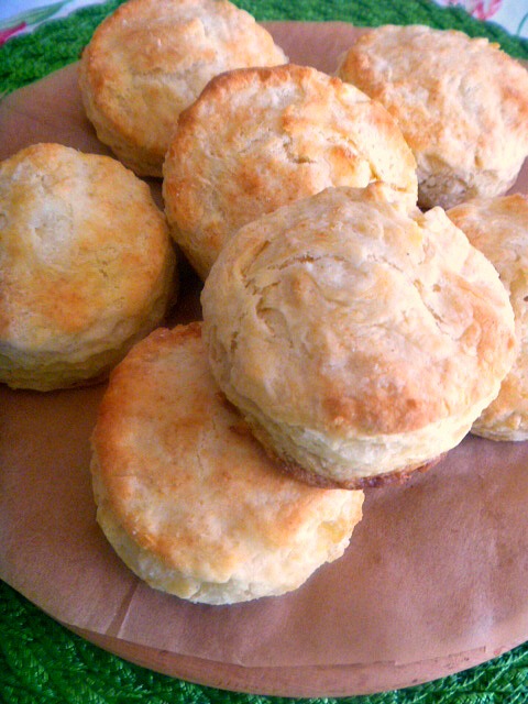 How to EAT a scone: take one hot scone, split open and spread with butter or jelly so it's ooooozing out the sides and dripping on your fingers as you eat it. - Slice of Southern
